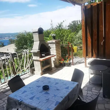 Eden Apartment