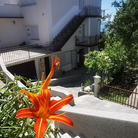 Apartment Eden