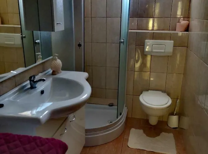 Eden ツリクヴェニツァ